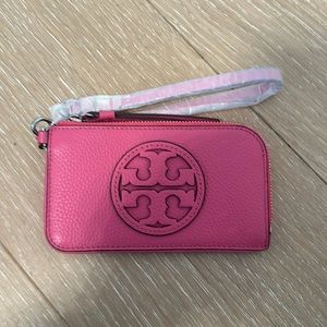Brand new Tory Burch wristlet in pink